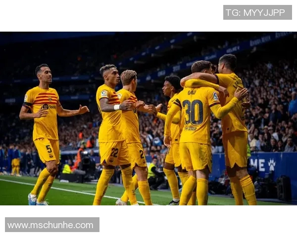 足球明星精彩瞬间集锦视频大赏带你领略球场传奇风采与激情时刻