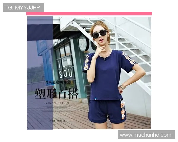 足球明星潮流卫衣精选图片展示引领时尚风潮的运动风格 足球明星潮流卫衣精选图片展示引领时尚风潮的运动风格